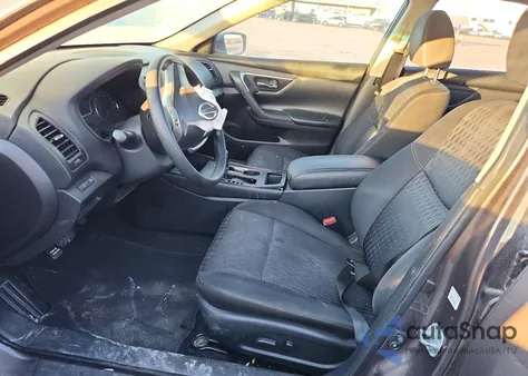 2016 Nissan Altima 2.5 из США, поврежденный, VIN 1N4AL3AP9GN386395